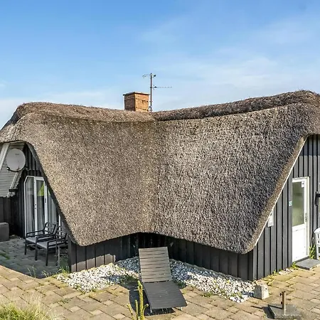 別荘 3 Bedroom Cozy In ブラーバンド