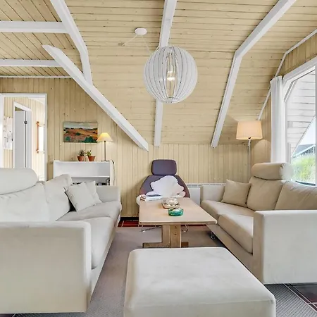 別荘 3 Bedroom Cozy In *